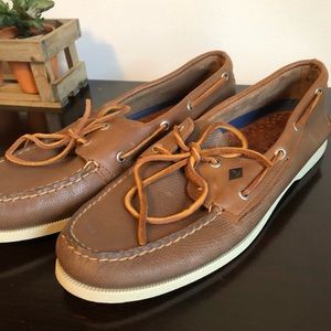 New Men’s Sperry’s